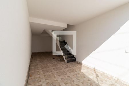 Casa à venda com 120m², 2 quartos e 3 vagasGaragem