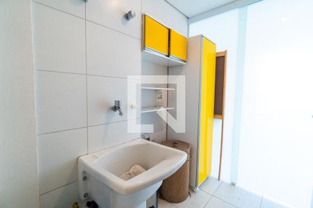 Apartamento à venda com 70m², 2 quartos e 1 vagaÁrea de Serviço