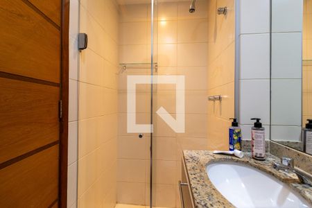 Apartamento à venda com 70m², 2 quartos e 1 vagaBanheiro Social