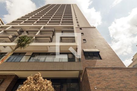 Studio para alugar com 27m², 1 quarto e sem vaga Studio para alugar com 27m², 1 quarto e sem vagaFachada