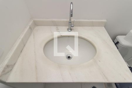 Banheiro de kitnet/studio para alugar com 1 quarto, 27m² em Vila Buarque, São Paulo