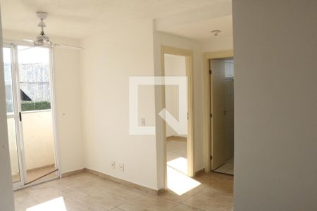 Sala de apartamento para alugar com 2 quartos, 52m² em Rancho Novo, Nova Iguaçu