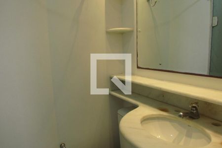 Apartamento para alugar com 71m², 3 quartos e 1 vagaSuíte - banheiro