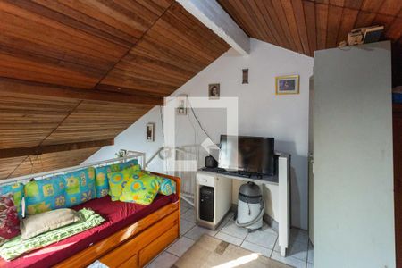 Casa à venda com 132m², 3 quartos e 2 vagasMesanino