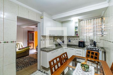 Casa à venda com 300m², 5 quartos e 2 vagas Casa à venda com 300m², 5 quartos e 2 vagasCasa 02 - Cozinha