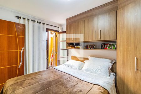 Casa à venda com 300m², 5 quartos e 2 vagas Casa à venda com 300m², 5 quartos e 2 vagasCasa 02 - Quarto 02