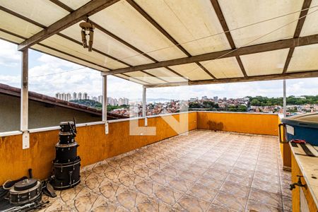 Casa à venda com 300m², 5 quartos e 2 vagas Casa à venda com 300m², 5 quartos e 2 vagasÁrea externa
