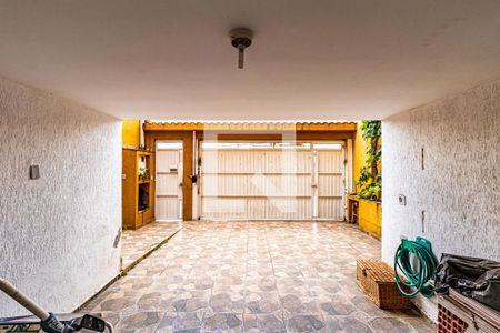 Casa à venda com 300m², 5 quartos e 2 vagas Casa à venda com 300m², 5 quartos e 2 vagasGaragem