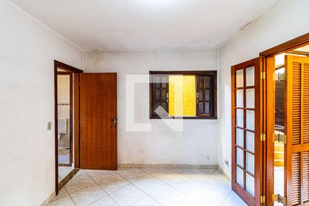 Casa à venda com 300m², 5 quartos e 2 vagas Casa à venda com 300m², 5 quartos e 2 vagasCasa 01 - Quarto 02