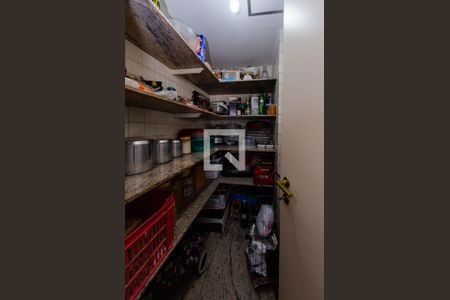 Apartamento à venda com 240m², 4 quartos e 3 vagasDespensa