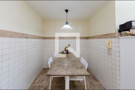 Apartamento à venda com 240m², 4 quartos e 3 vagasCozinha