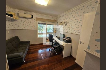 Casa à venda com 4 quartos, 473m² em Chácara Monte Alegre, São Paulo