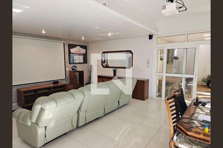 Casa à venda com 4 quartos, 473m² em Chácara Monte Alegre, São Paulo