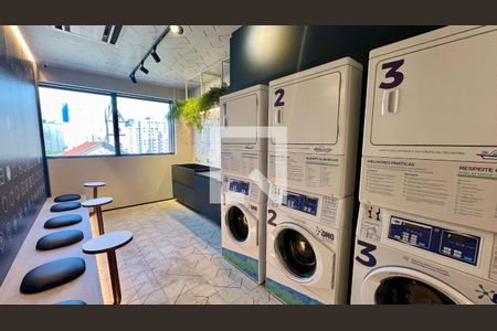 Studio para alugar com 20m², 1 quarto e sem vaga Studio para alugar com 20m², 1 quarto e sem vagaLavanderia