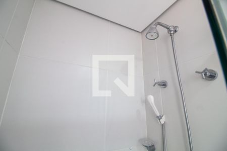 Banheiro de apartamento para alugar com 1 quarto, 42m² em Campo Belo, São Paulo