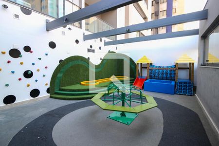 Apartamento à venda com 174m², 3 quartos e 2 vagasÁrea comum - Playground