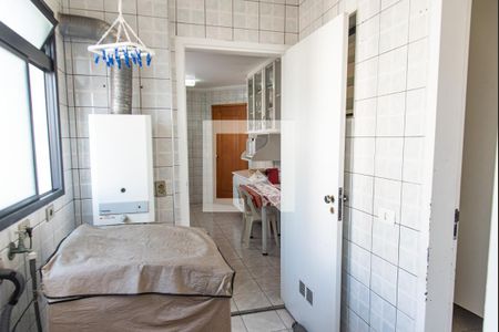 Apartamento à venda com 93m², 3 quartos e 2 vagas Apartamento à venda com 93m², 3 quartos e 2 vagasÁrea de serviço