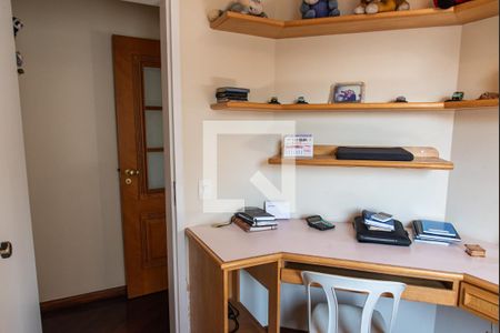 Apartamento à venda com 93m², 3 quartos e 2 vagas Apartamento à venda com 93m², 3 quartos e 2 vagasQuarto 1