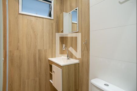 Banheiro de kitnet/studio para alugar com 1 quarto, 15m² em Bela Vista, São Paulo