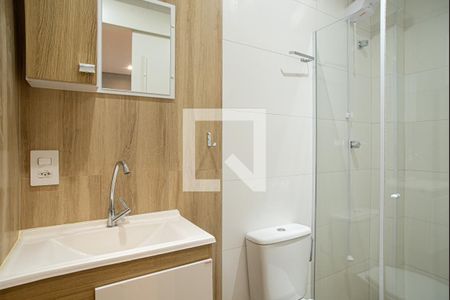 Banheiro de kitnet/studio para alugar com 1 quarto, 15m² em Bela Vista, São Paulo