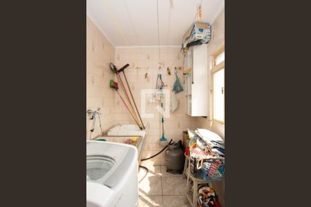 Casa à venda com 182m², 4 quartos e 3 vagas Casa à venda com 182m², 4 quartos e 3 vagasÁrea de Serviço