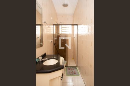 Casa à venda com 182m², 4 quartos e 3 vagas Casa à venda com 182m², 4 quartos e 3 vagasBanheiro