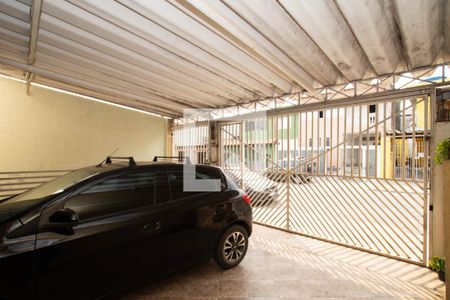 Casa à venda com 182m², 4 quartos e 3 vagas Casa à venda com 182m², 4 quartos e 3 vagasGaragem