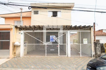 Casa à venda com 182m², 4 quartos e 3 vagas Casa à venda com 182m², 4 quartos e 3 vagasFachada