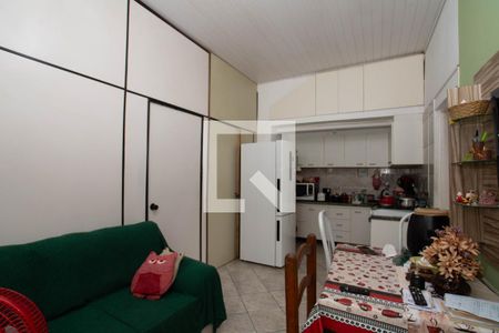 Casa à venda com 182m², 4 quartos e 3 vagas Casa à venda com 182m², 4 quartos e 3 vagasCasa 2