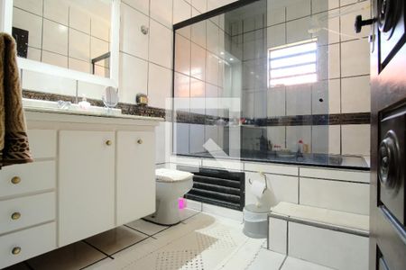 Casa para alugar com 255m², 4 quartos e 8 vagasBanheiro da Suíte 1