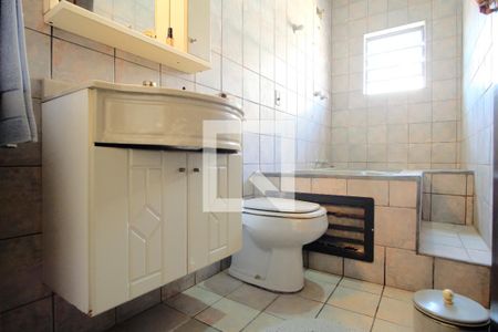 Casa para alugar com 255m², 4 quartos e 8 vagasBanheiro da Suíte 2