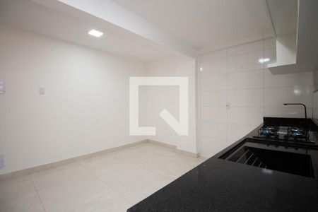 Cozinha e Área de Serviço de apartamento para alugar com 1 quarto, 34m² em Setor Habitacional Vicente Pires, Brasília