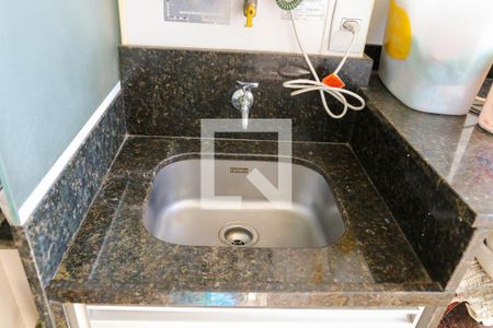 Apartamento à venda com 79m², 3 quartos e 1 vagaÁrea de Serviço