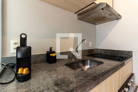 Cozinha de apartamento para alugar com 1 quarto, 25m² em República, São Paulo