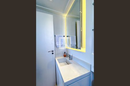 Apartamento à venda com 93m², 2 quartos e 2 vagasBanheiro da Suíte 2