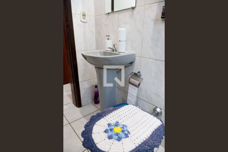 Casa à venda com 125m², 3 quartos e 2 vagasBanheiro