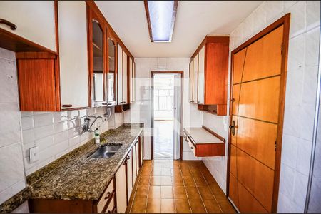 Apartamento à venda com 75m², 2 quartos e 1 vagaCozinha