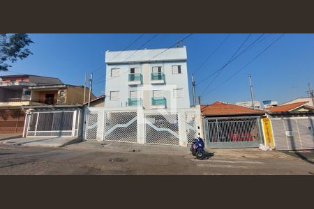 Apartamento à venda com 40m², 2 quartos e 1 vaga Apartamento à venda com 40m², 2 quartos e 1 vagaFachada