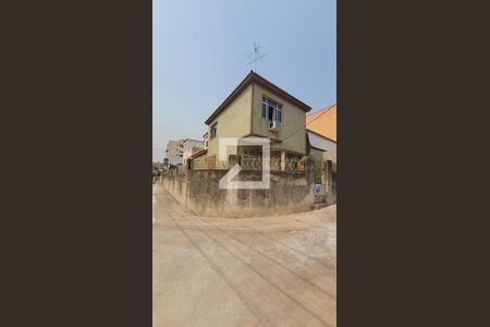 Casa à venda com 300m², 3 quartos e 2 vagasFachada