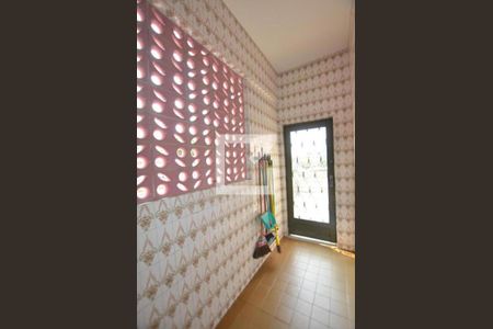 Casa à venda com 300m², 3 quartos e 2 vagasÁrea de Serviço