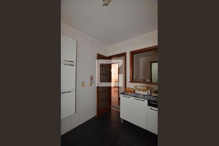 Casa à venda com 300m², 3 quartos e 2 vagasCozinha Terraço da Casa Anexa