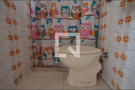 Casa à venda com 300m², 3 quartos e 2 vagasBanheiro de Serviço