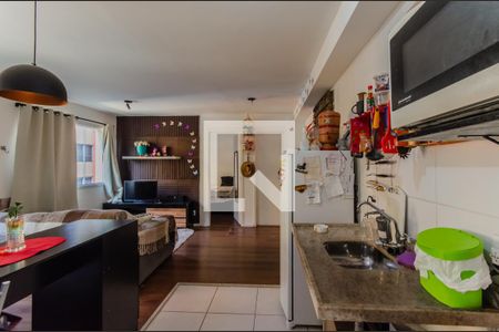 Cozinha e Área de Serviço de apartamento à venda com 1 quarto, 47m² em Sé, São Paulo