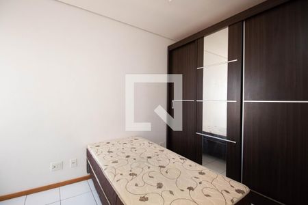 Quarto 2 de apartamento para alugar com 2 quartos, 43m² em Samambaia, Brasília