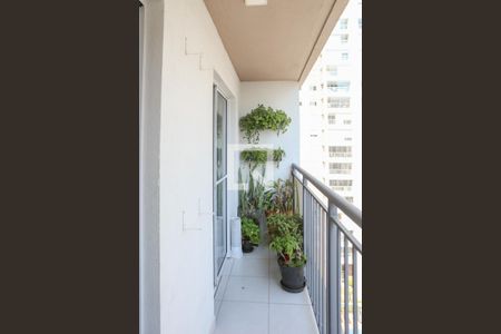 Sacada de apartamento à venda com 1 quarto, 28m² em Vila Romana, São Paulo