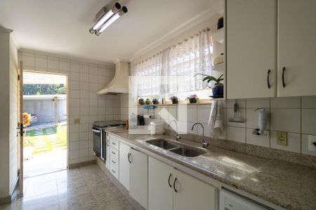 Casa à venda com 910m², 3 quartos e 4 vagasCozinha