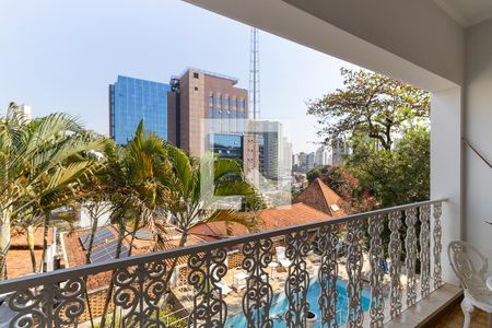Varanda da sala de casa à venda com 3 quartos, 910m² em Nova Campinas, Campinas