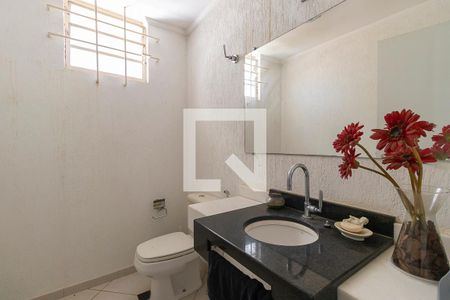 Casa à venda com 910m², 3 quartos e 4 vagasLavabo do salão