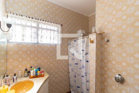 Casa à venda com 910m², 3 quartos e 4 vagasBanheiro da suíte