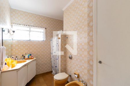 Casa à venda com 910m², 3 quartos e 4 vagasBanheiro da suíte